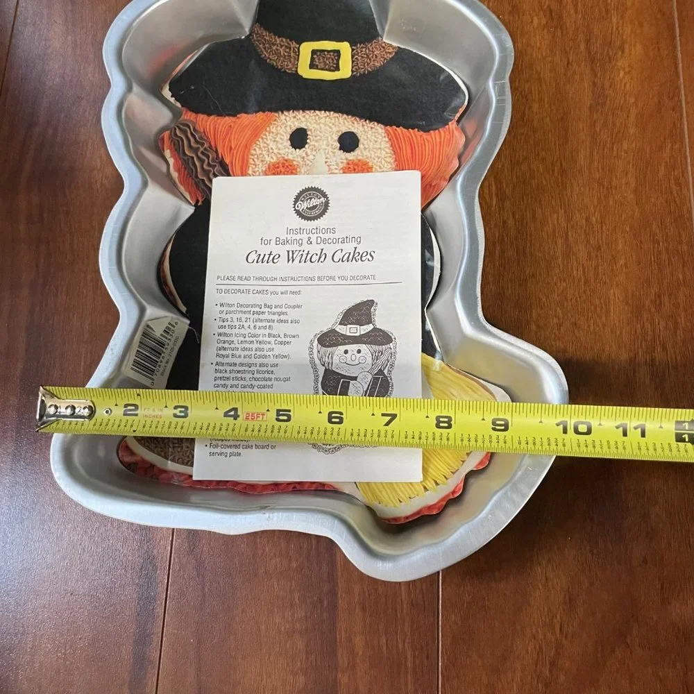 New 1993 Wilton Cute Witch Cake Pan Mold Halloween